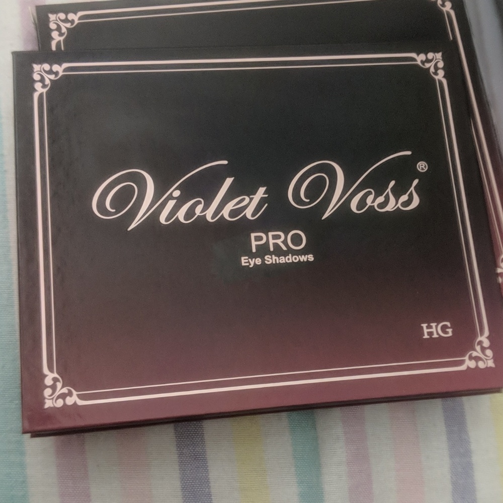 Brand New Violet Voss Eyeshadow Pallet - Picture 4 of 6